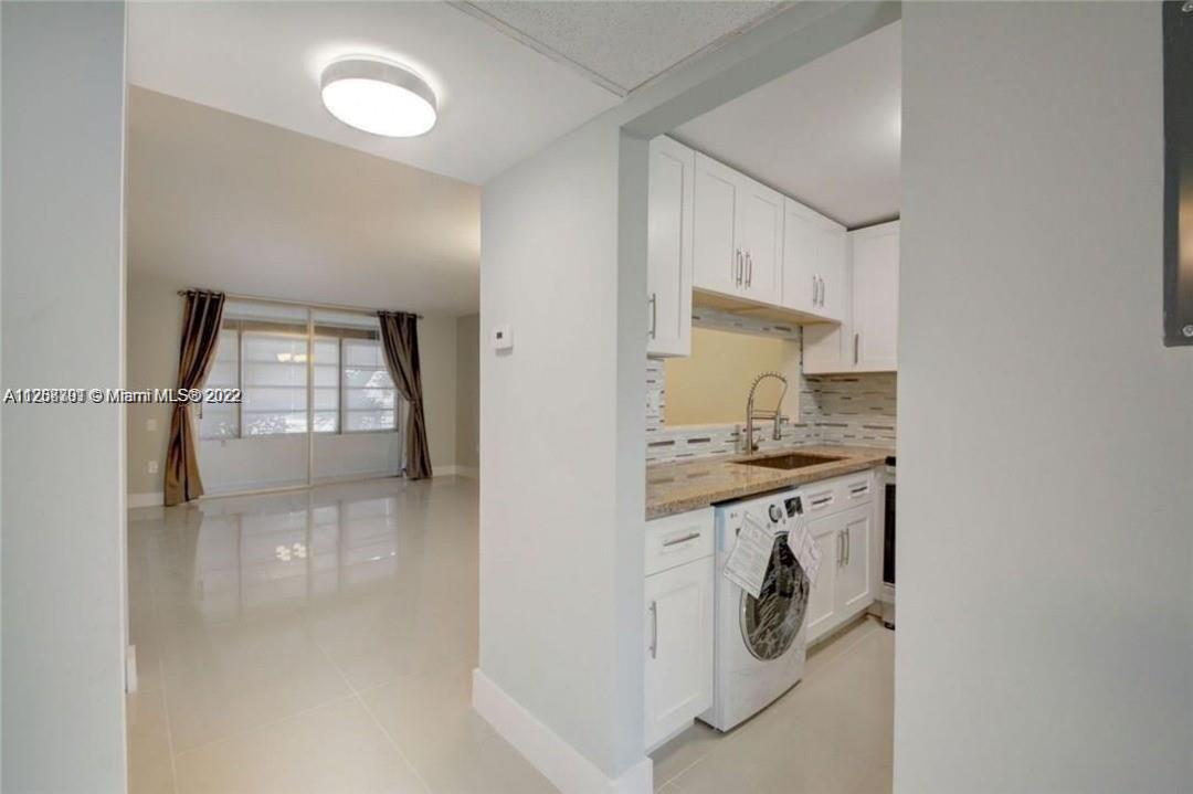 LIME BAY 2 CONDO - Residential