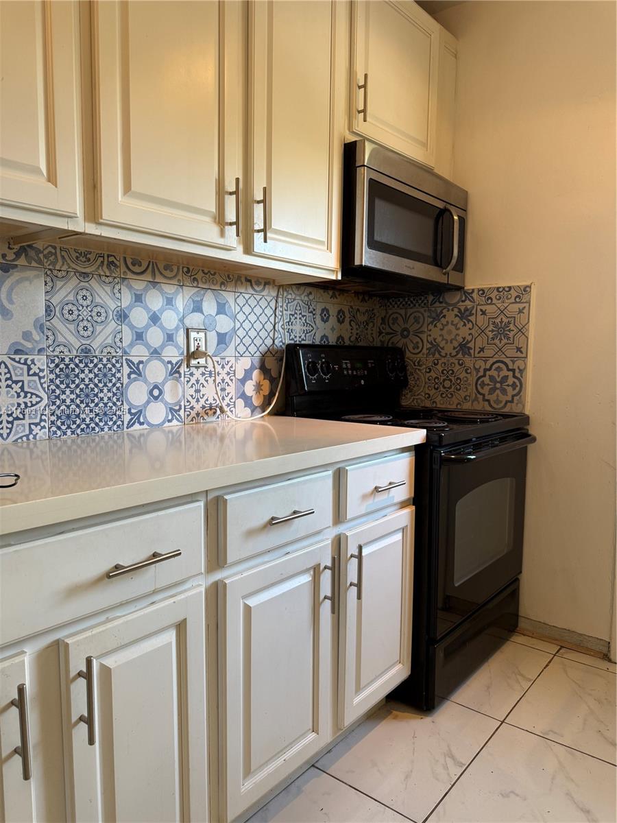 TUDOR HOUSE CONDO - Residential Lease