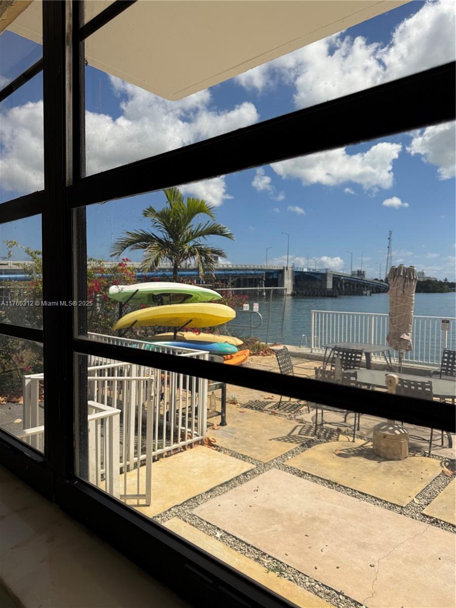 TUDOR HOUSE CONDO - Residential Lease