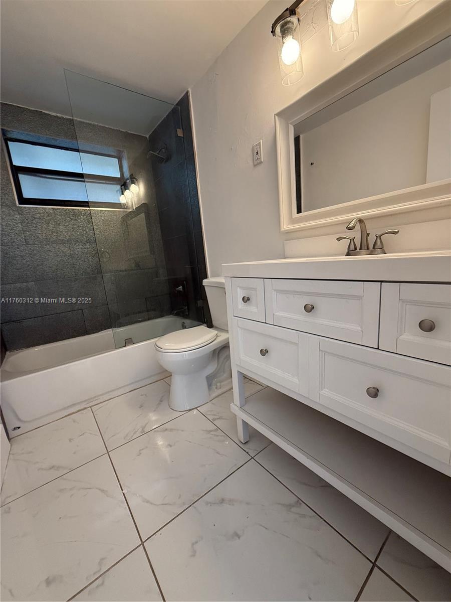 TUDOR HOUSE CONDO - Residential Lease