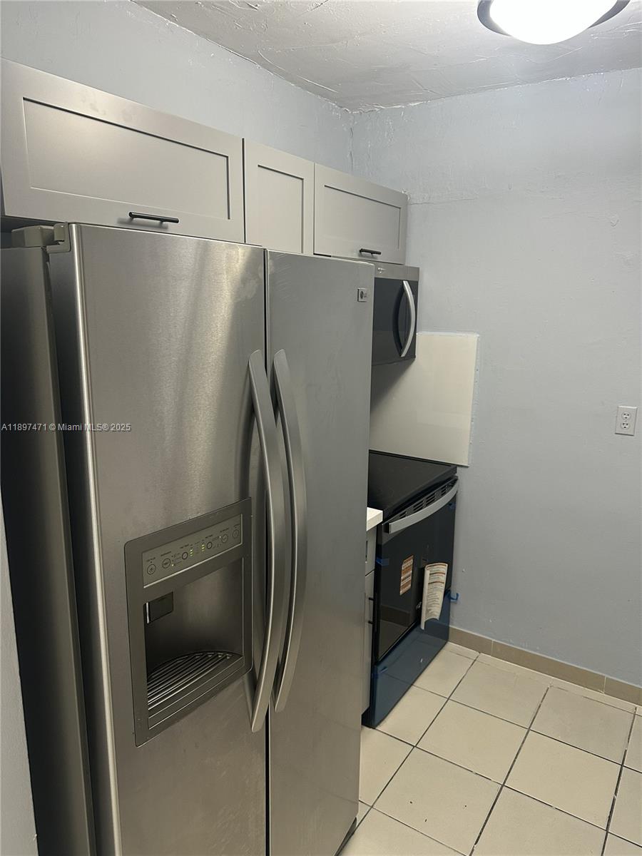 Biscayne Highlands - Residential Lease