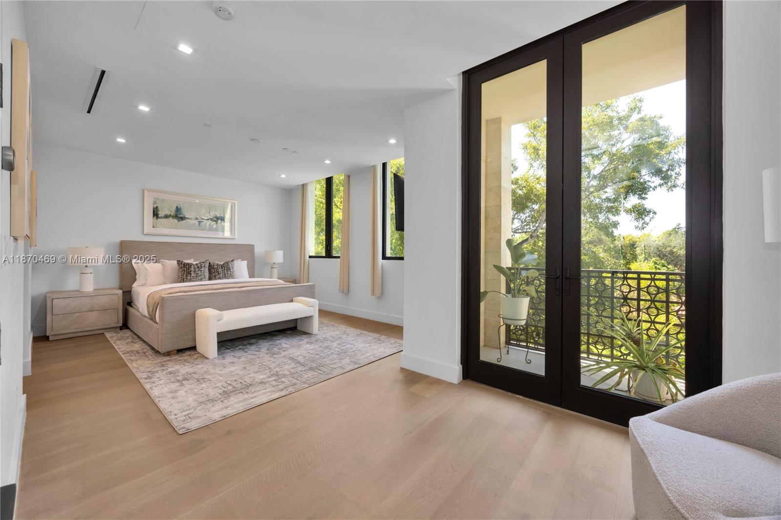 CORAL GABLES BILTMORE SEC - Residential