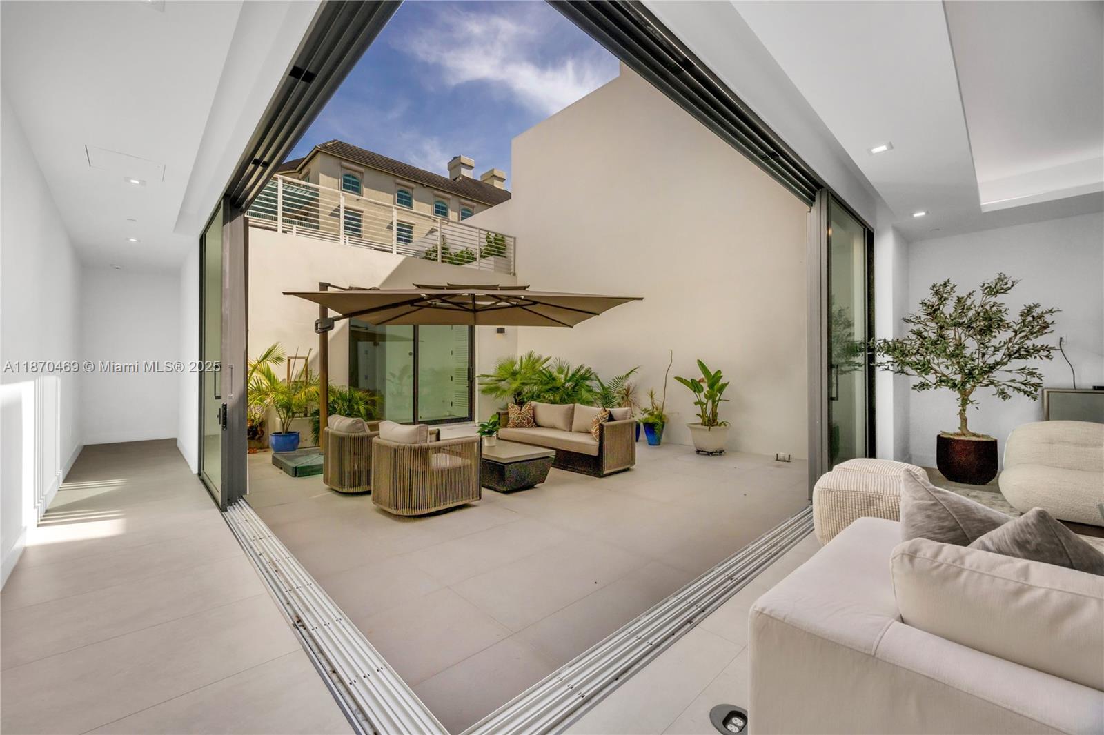 CORAL GABLES BILTMORE SEC - Residential