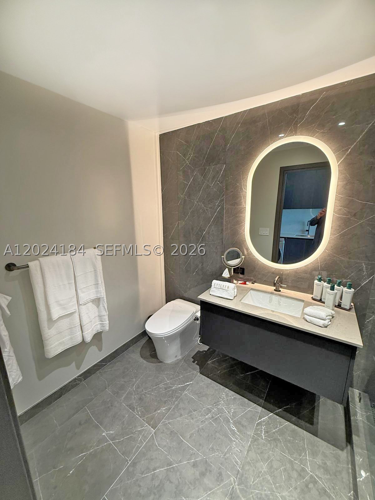ELEVEN HOTEL AND RESIDENCE - Residential