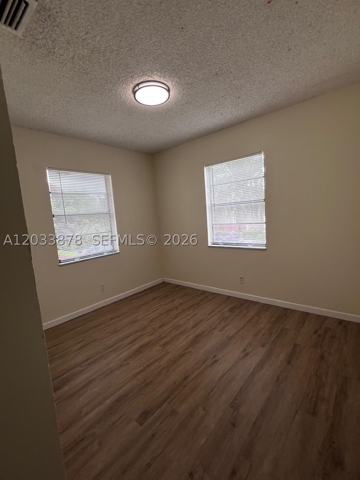 CORAL SPRINGS VILLAS COND - Residential Lease