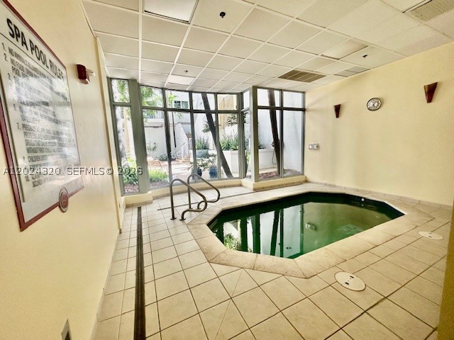 RADIUS CONDO - Residential Lease