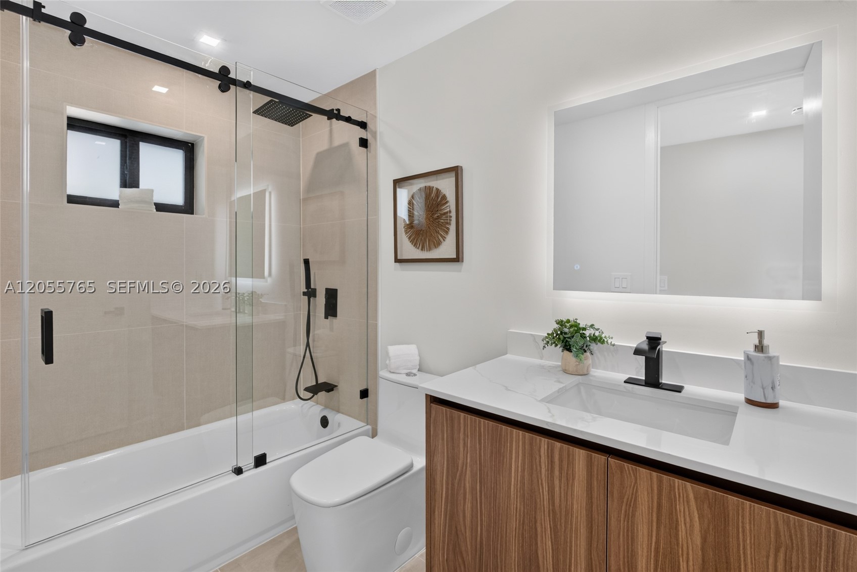 2ND ADDN TO HIGHLAND GARD - Residential
