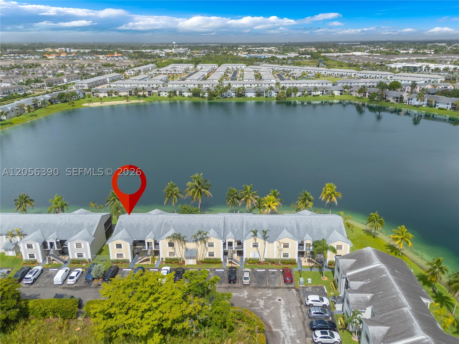 LAKESHORE CONDO 7 - Residential