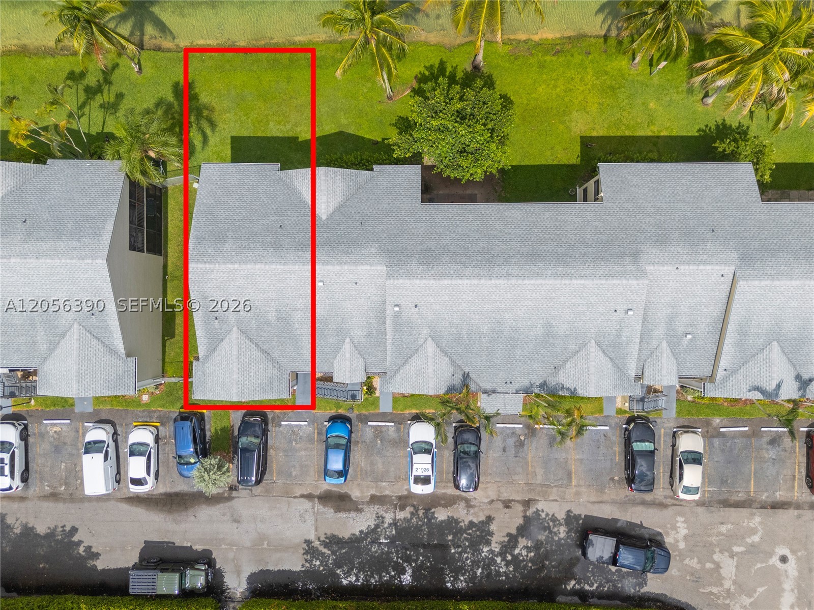 LAKESHORE CONDO 7 - Residential
