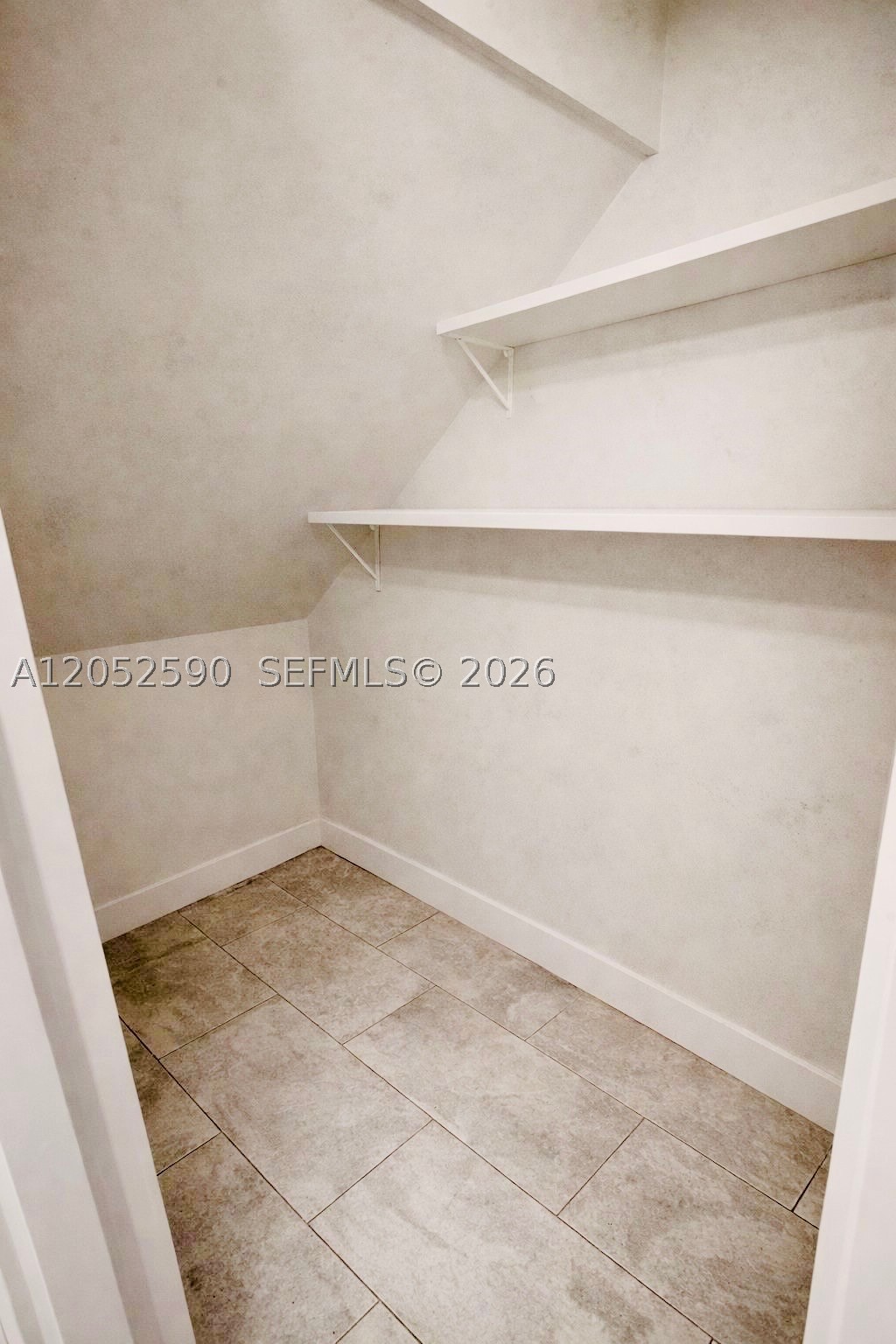 SHERIDAN OAKS TOWN HOUSES - Residential Lease