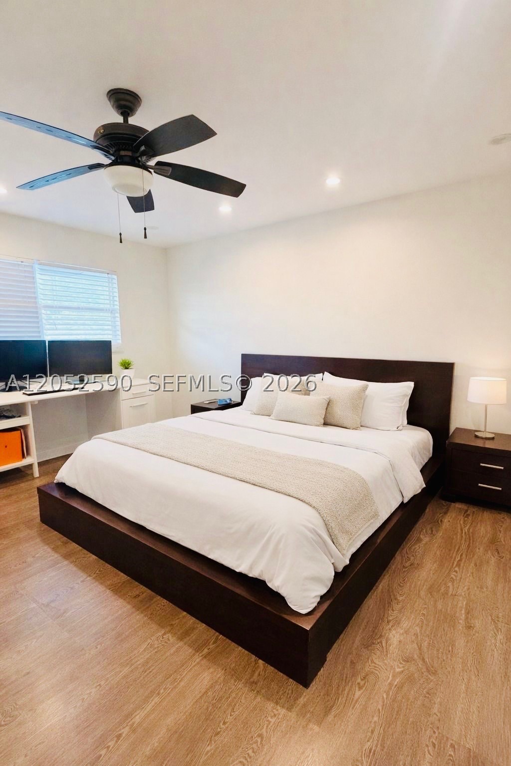 SHERIDAN OAKS TOWN HOUSES - Residential Lease