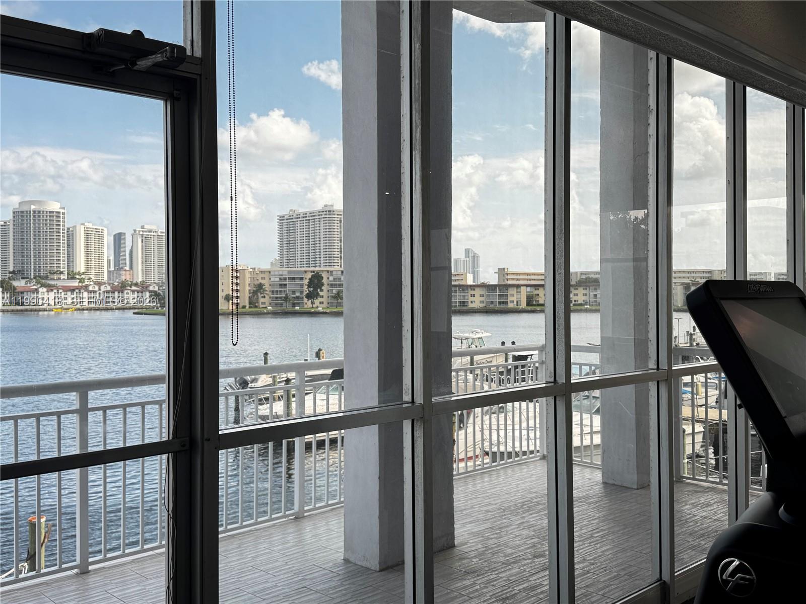 DEL PRADO MARINA - Residential