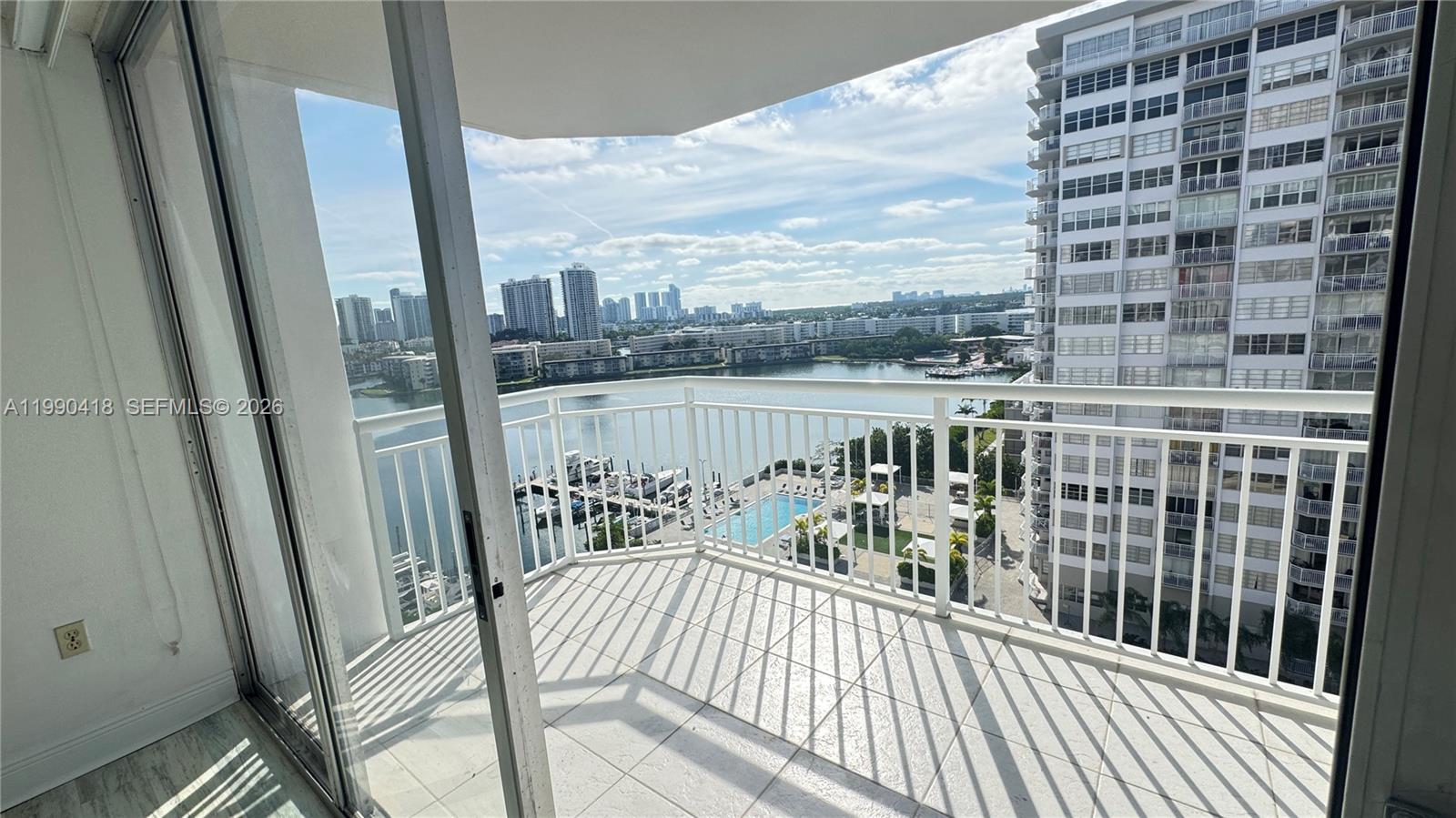 DEL PRADO MARINA - Residential
