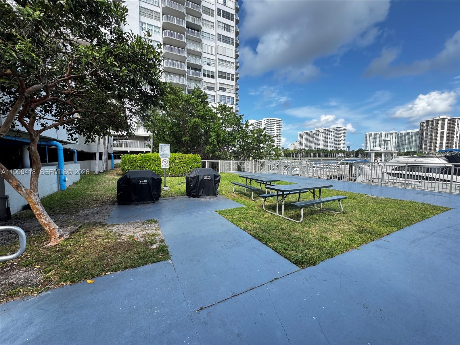 DEL PRADO MARINA - Residential