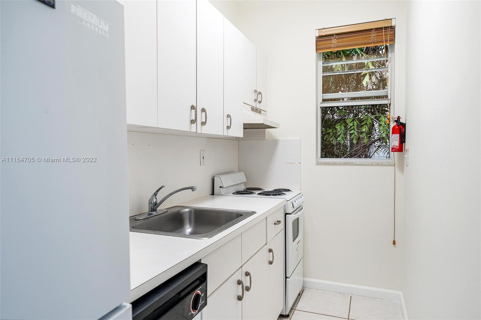 LENOX COURTYARD CONDO - Residential Lease