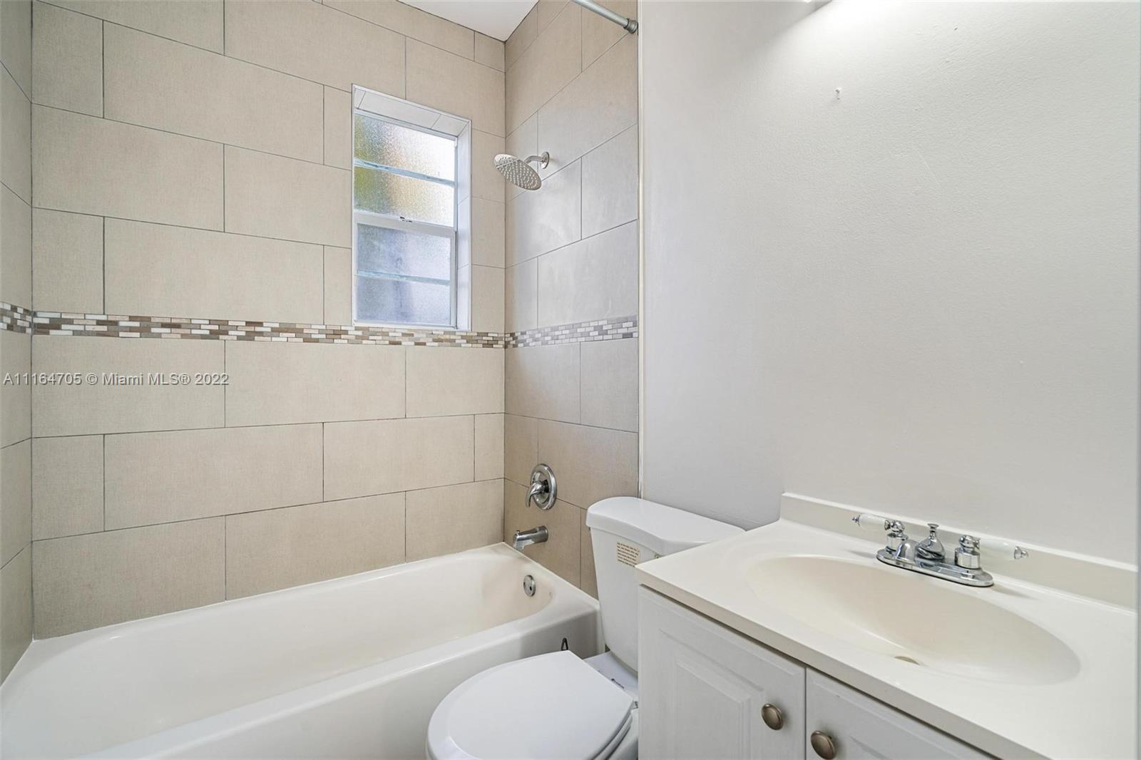 LENOX COURTYARD CONDO - Residential Lease