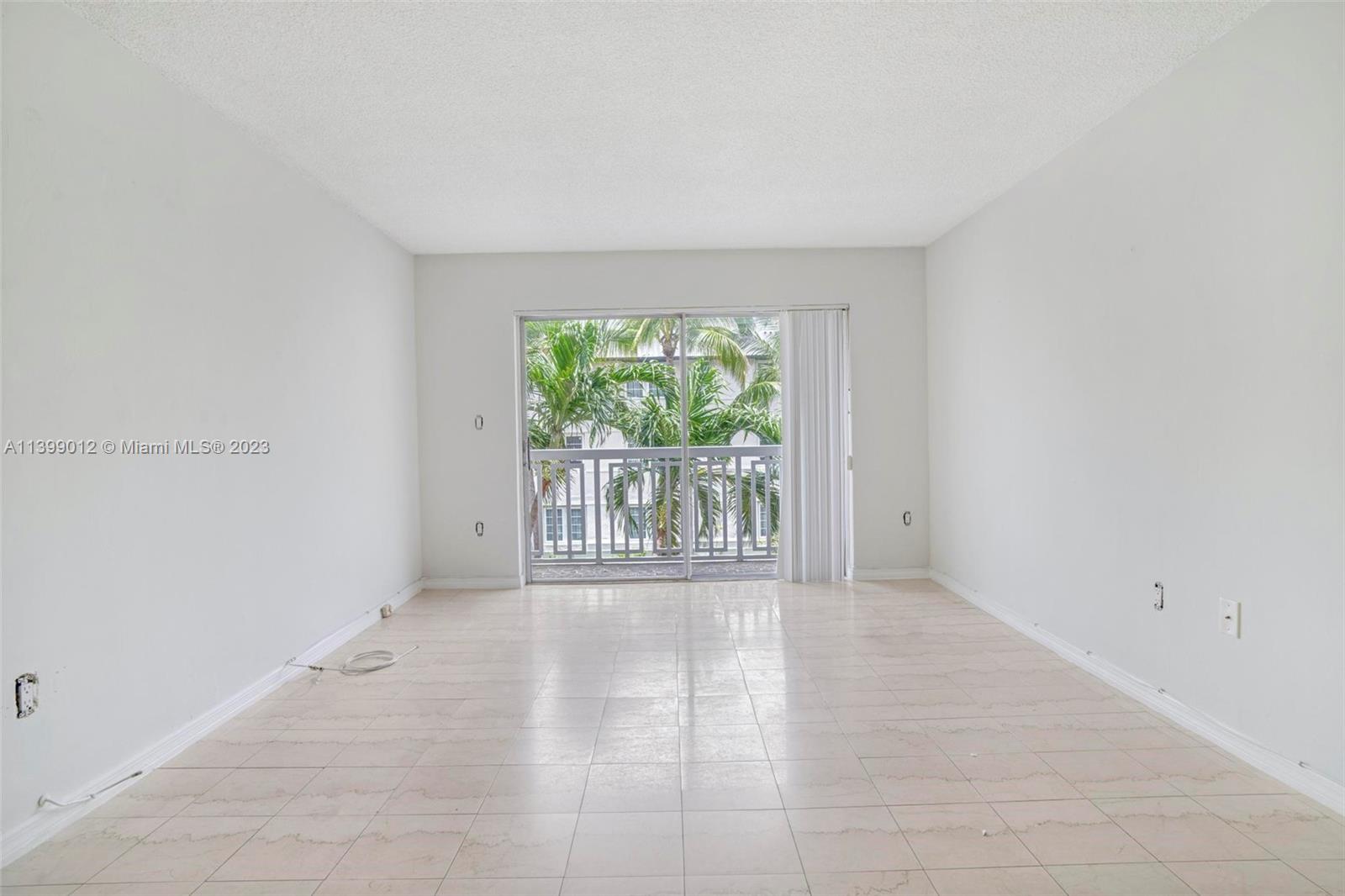 1357 COLLINS AVE CONDO - Residential Lease