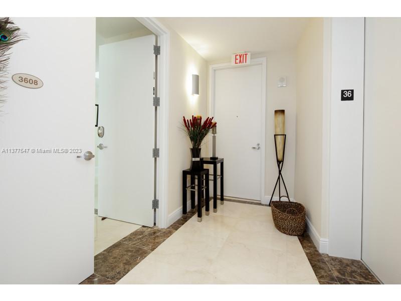 TRUMP PALACE CONDO - Residential Lease