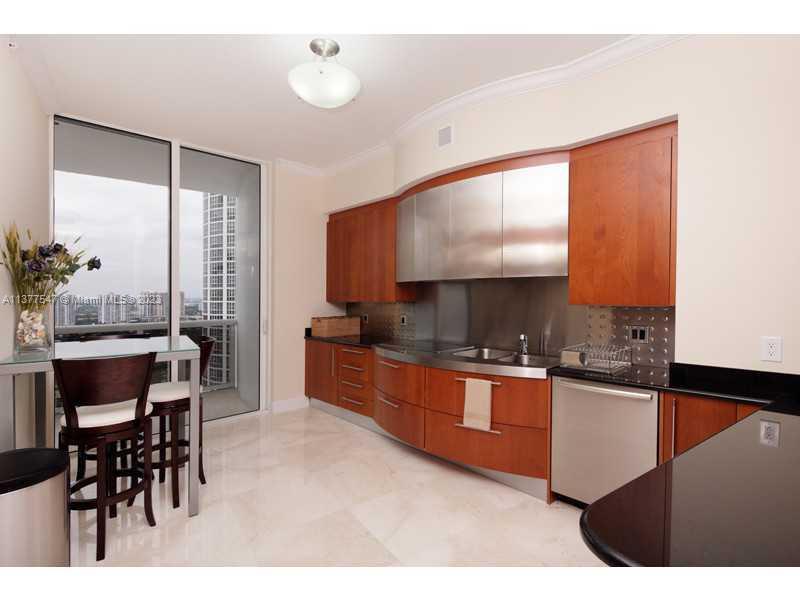 TRUMP PALACE CONDO - Residential Lease
