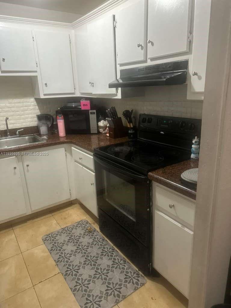 CAMBRIDGE CONDO - Residential
