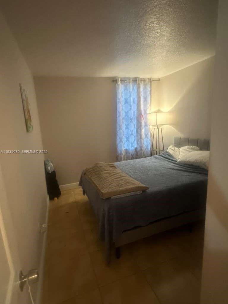 CAMBRIDGE CONDO - Residential
