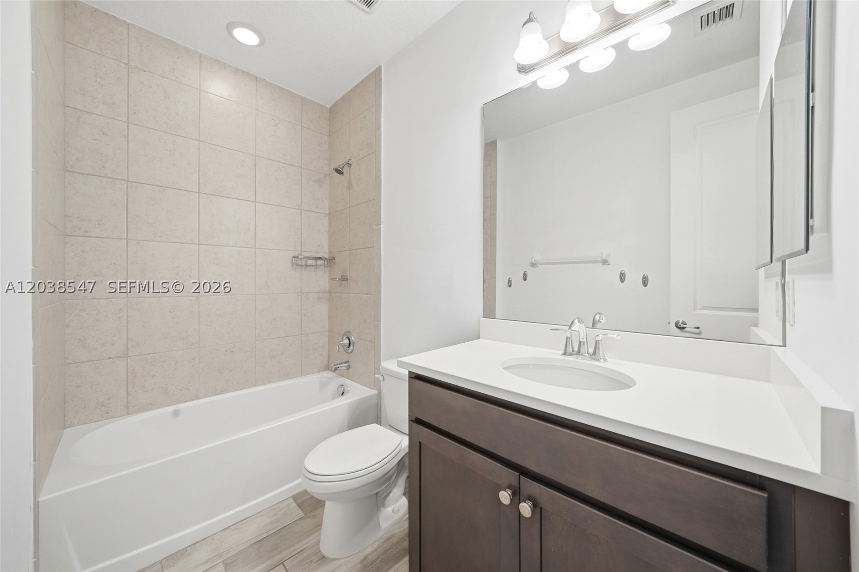 RESIDENCES AT PALM AIRE - Residential