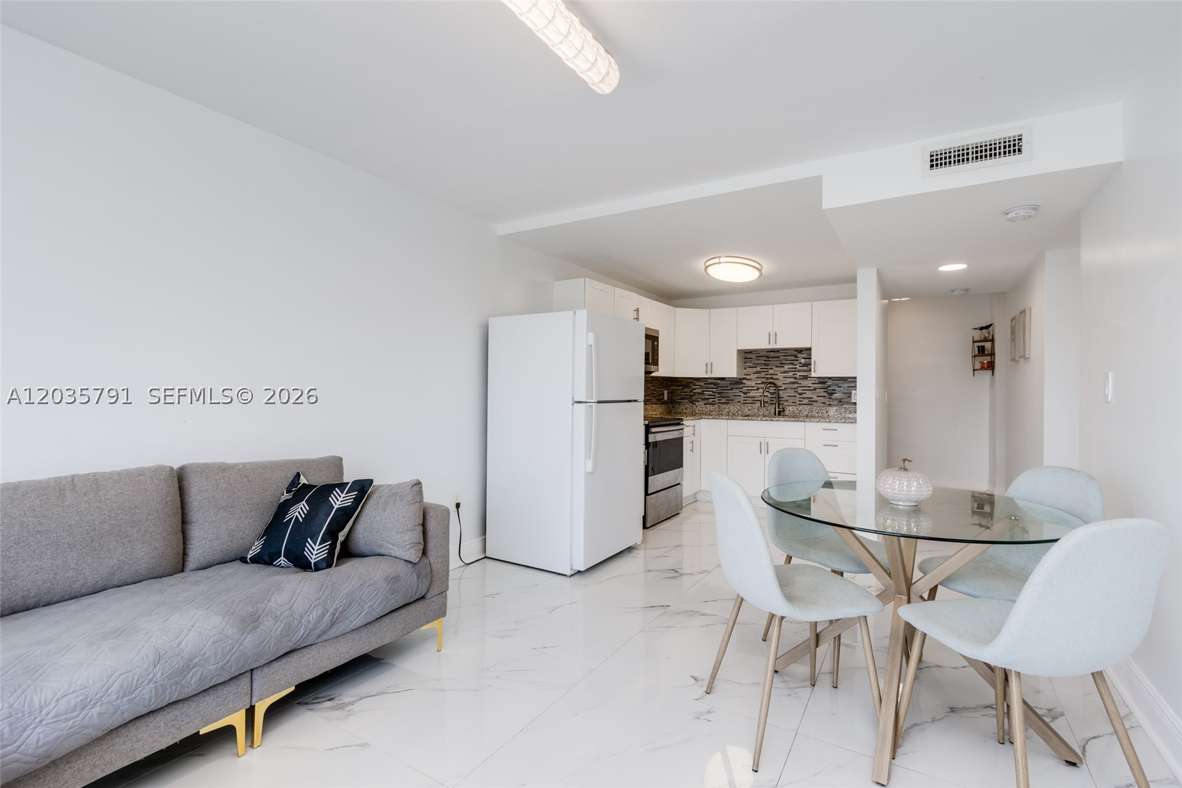 SUNSHORES CONDO - Residential