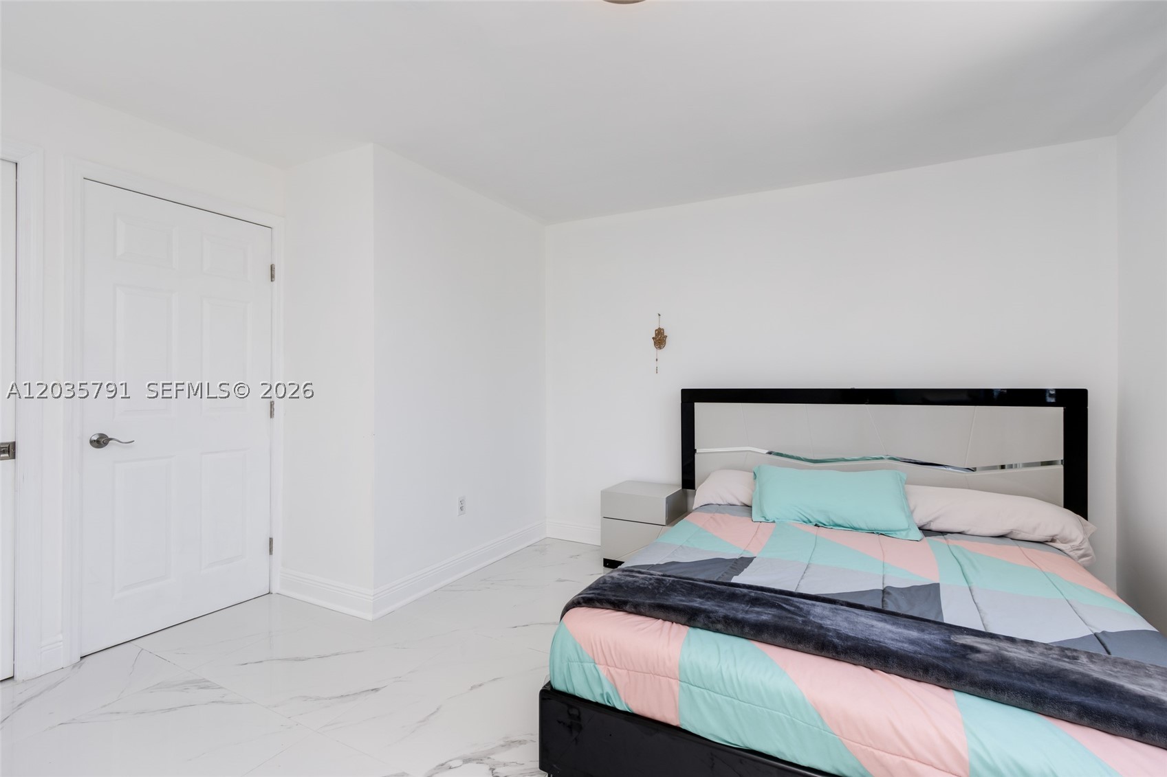 SUNSHORES CONDO - Residential