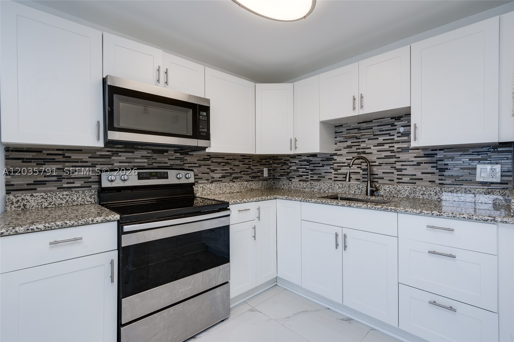 SUNSHORES CONDO - Residential