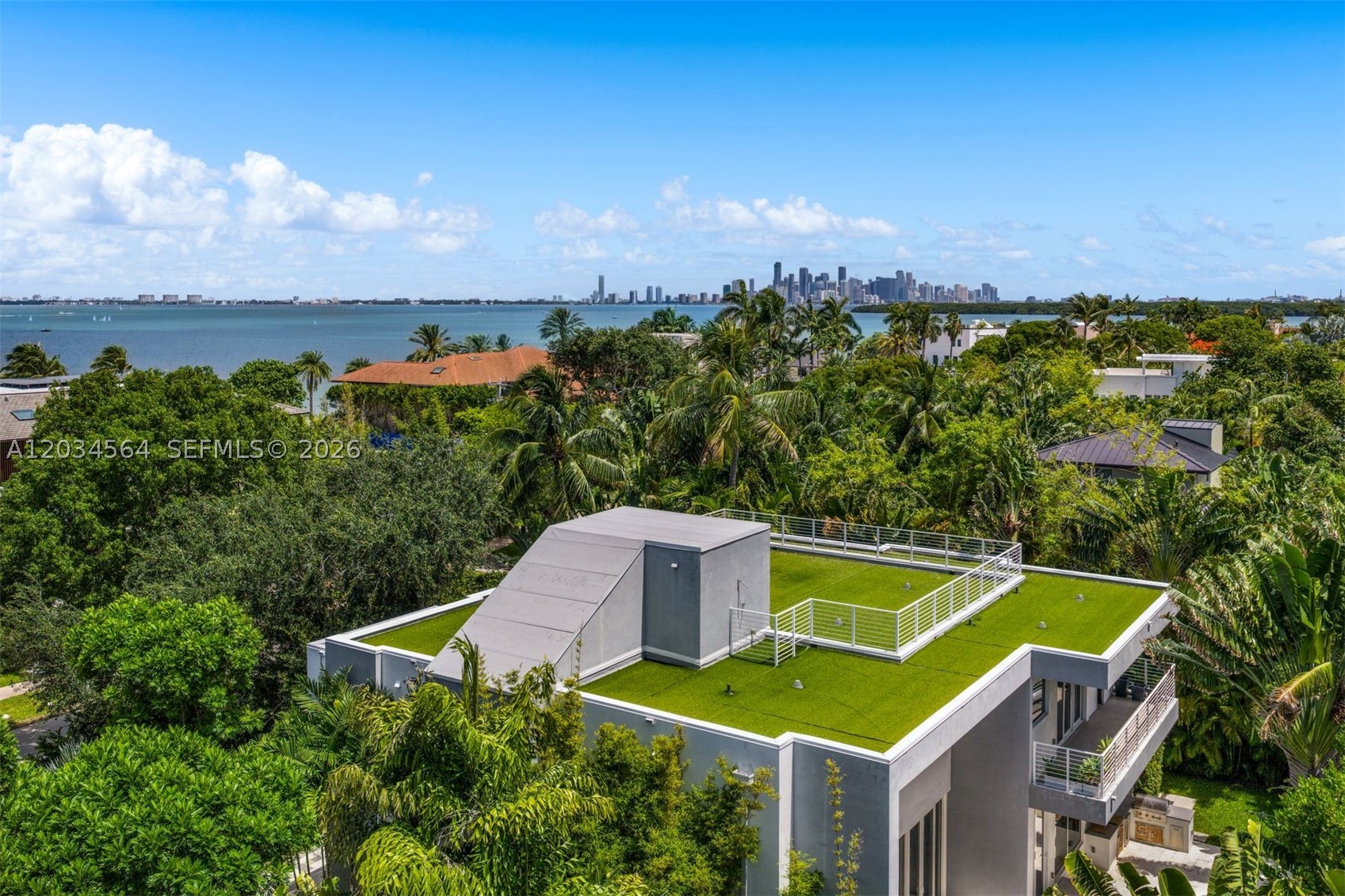 TROPICAL ISLE HOMES SUB 3 - Residential