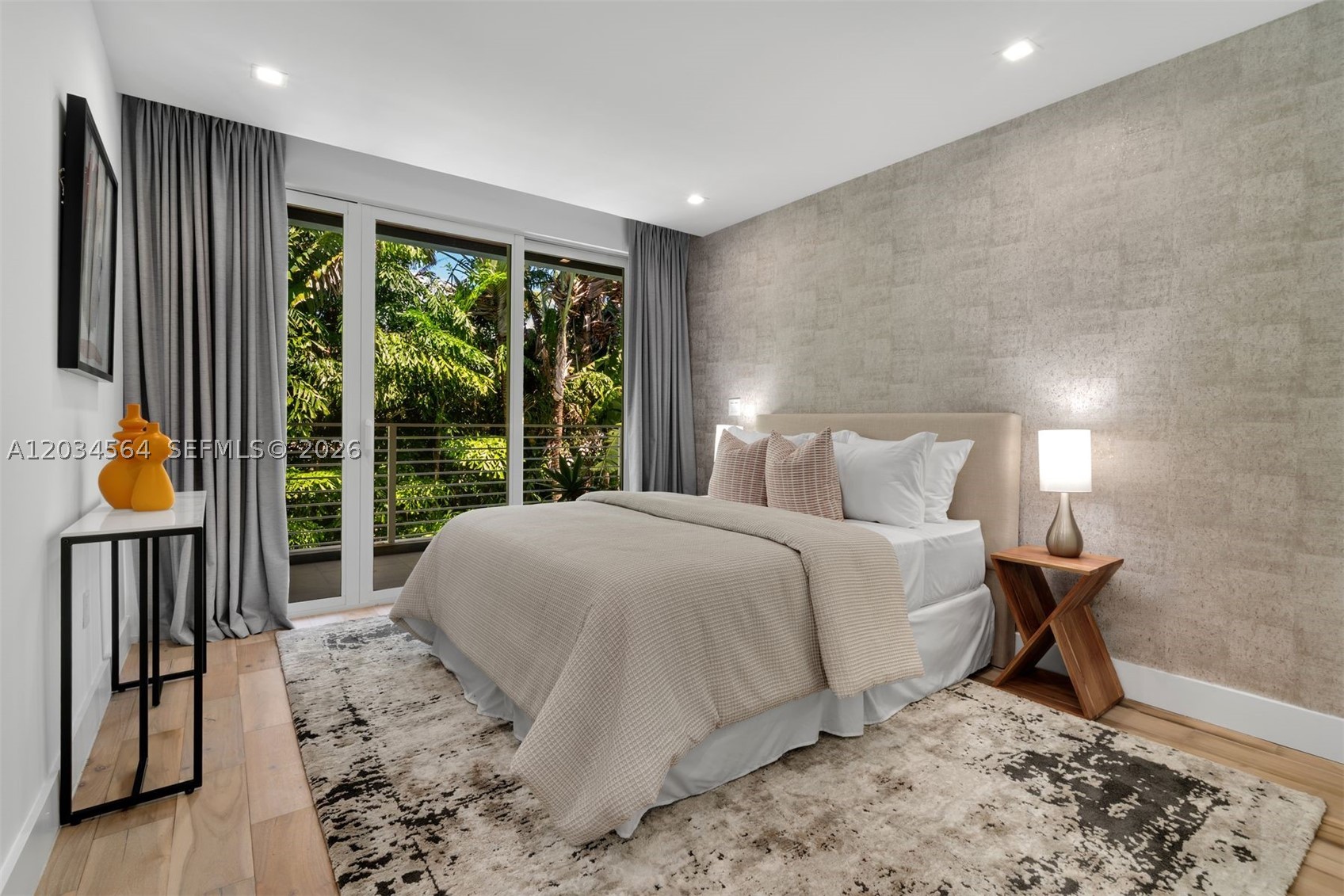 TROPICAL ISLE HOMES SUB 3 - Residential