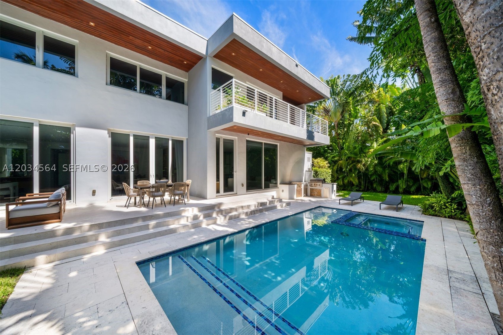 TROPICAL ISLE HOMES SUB 3 - Residential