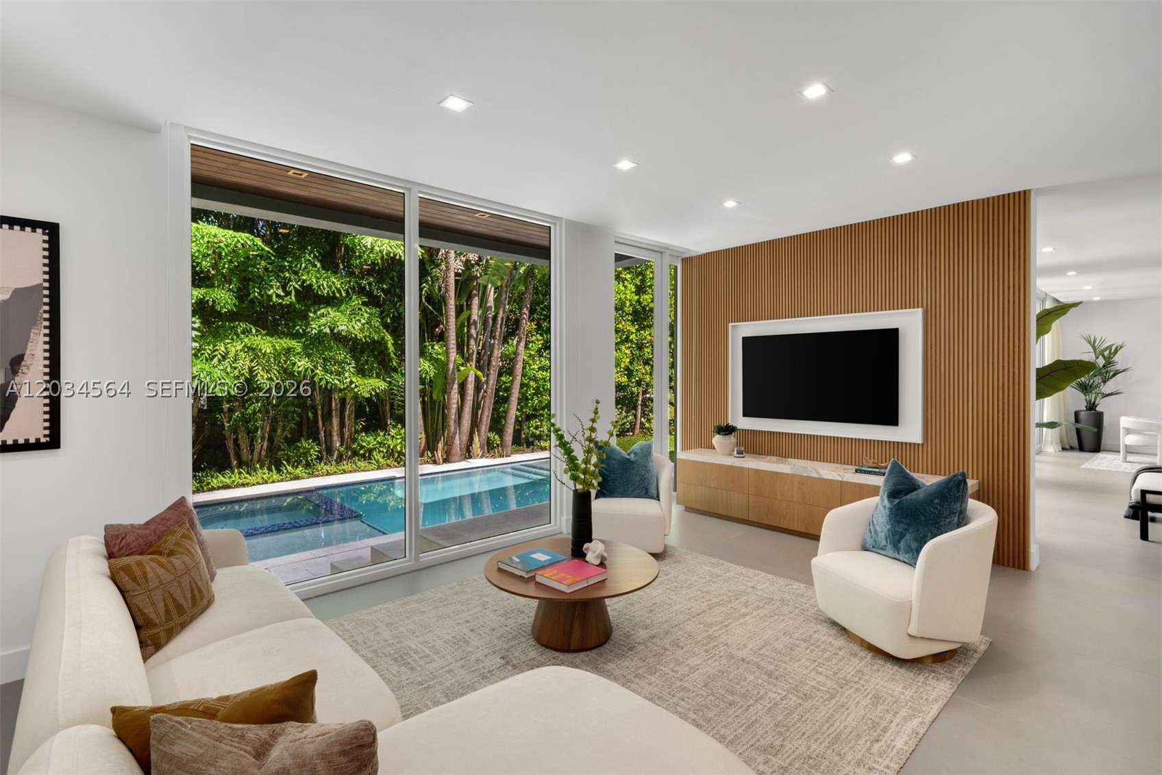 TROPICAL ISLE HOMES SUB 3 - Residential