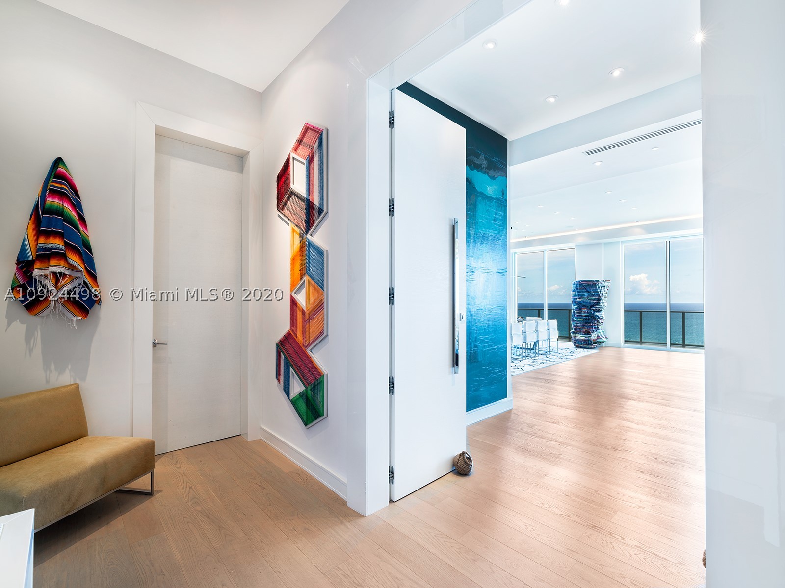 APOGEE BEACH CONDOMINIUM - Residential