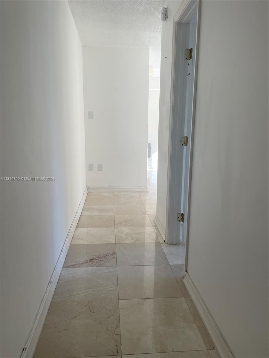 THE CASTILLE - Residential