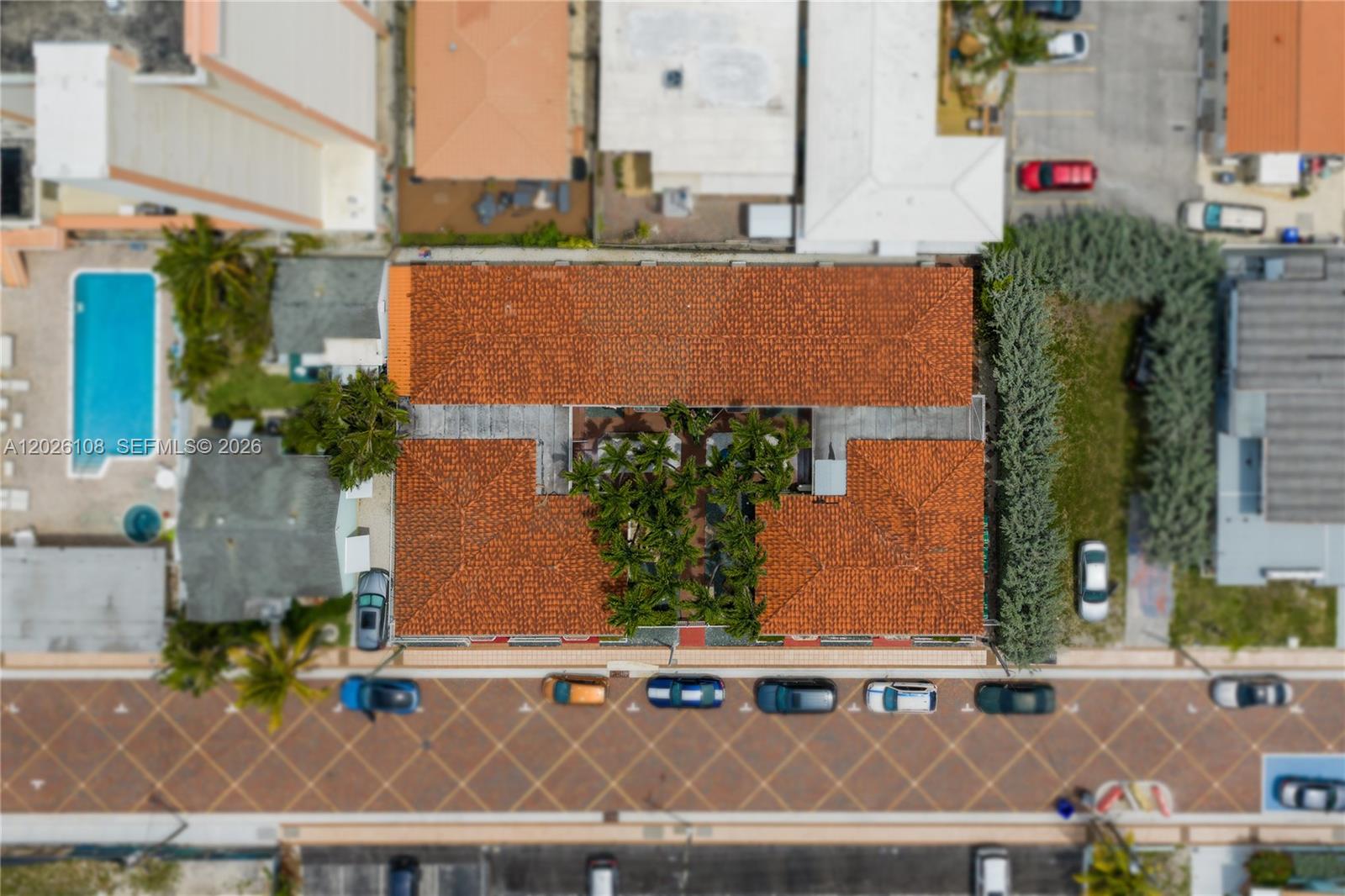 Hollywood East - Residential Income