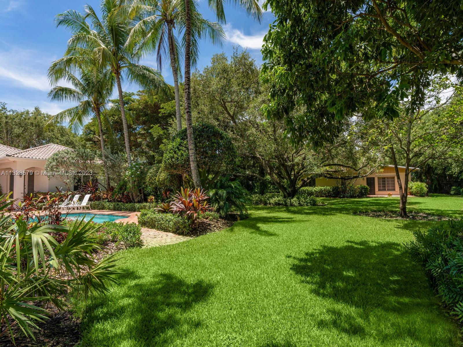 HELMS COUNTRY ESTATES RE- - Residential