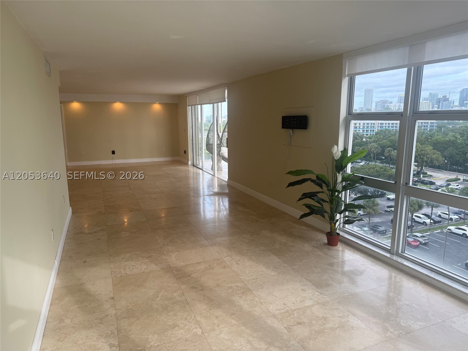 BRICKELL 25 CONDO - Residential