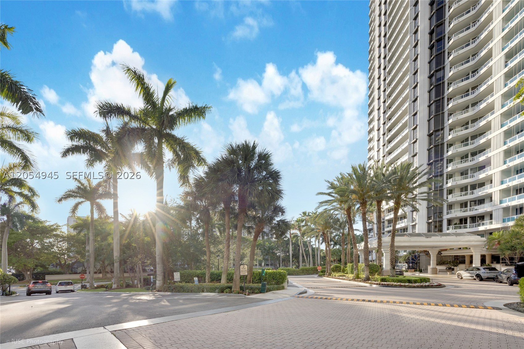 NORTH TOWER AT THE POINT - Residential