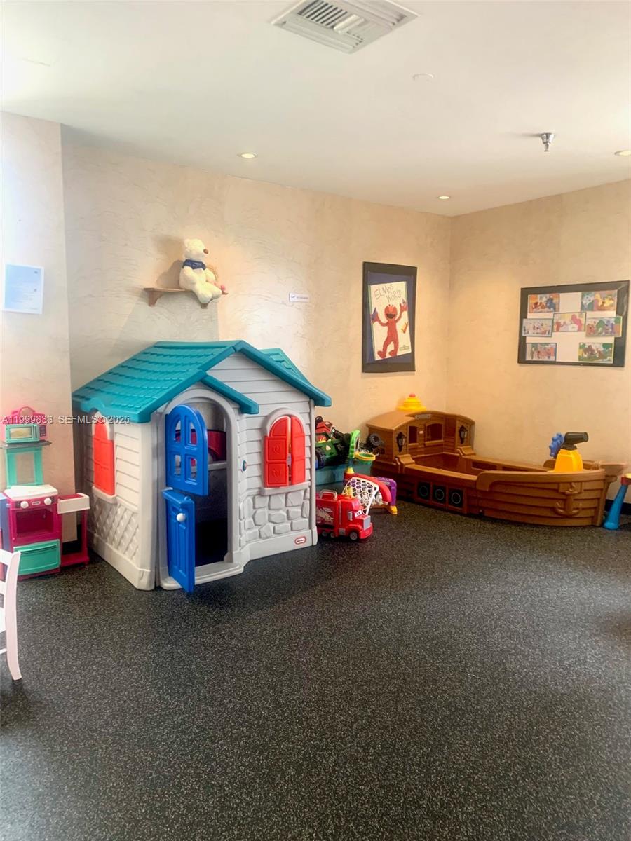 LEXCELLENCE CONDO - Residential Lease