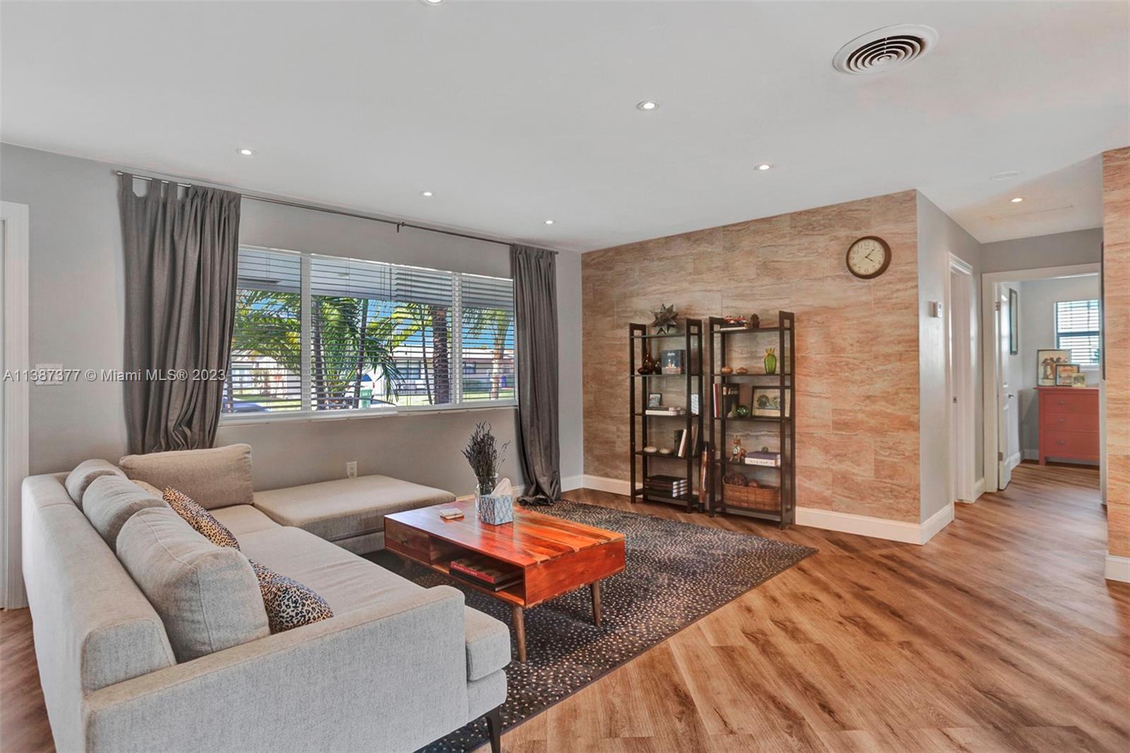 BOULEVARD HEIGHTS SEC 8 - Residential