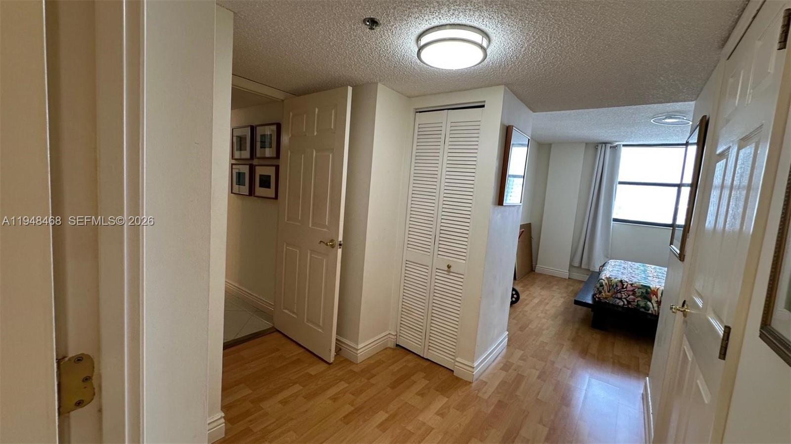 WINSTON TOWERS 600 CONDO - Residential