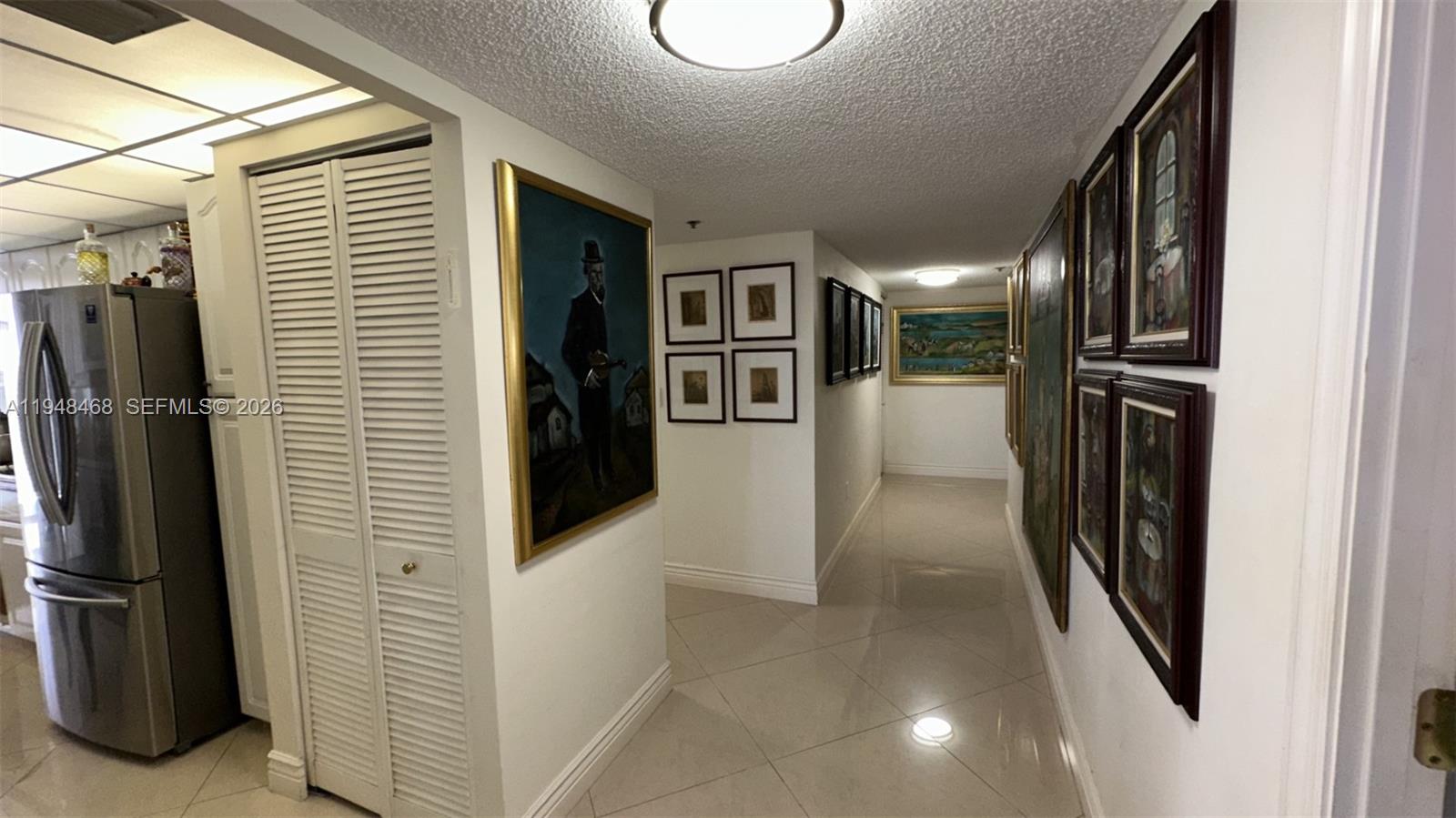 WINSTON TOWERS 600 CONDO - Residential