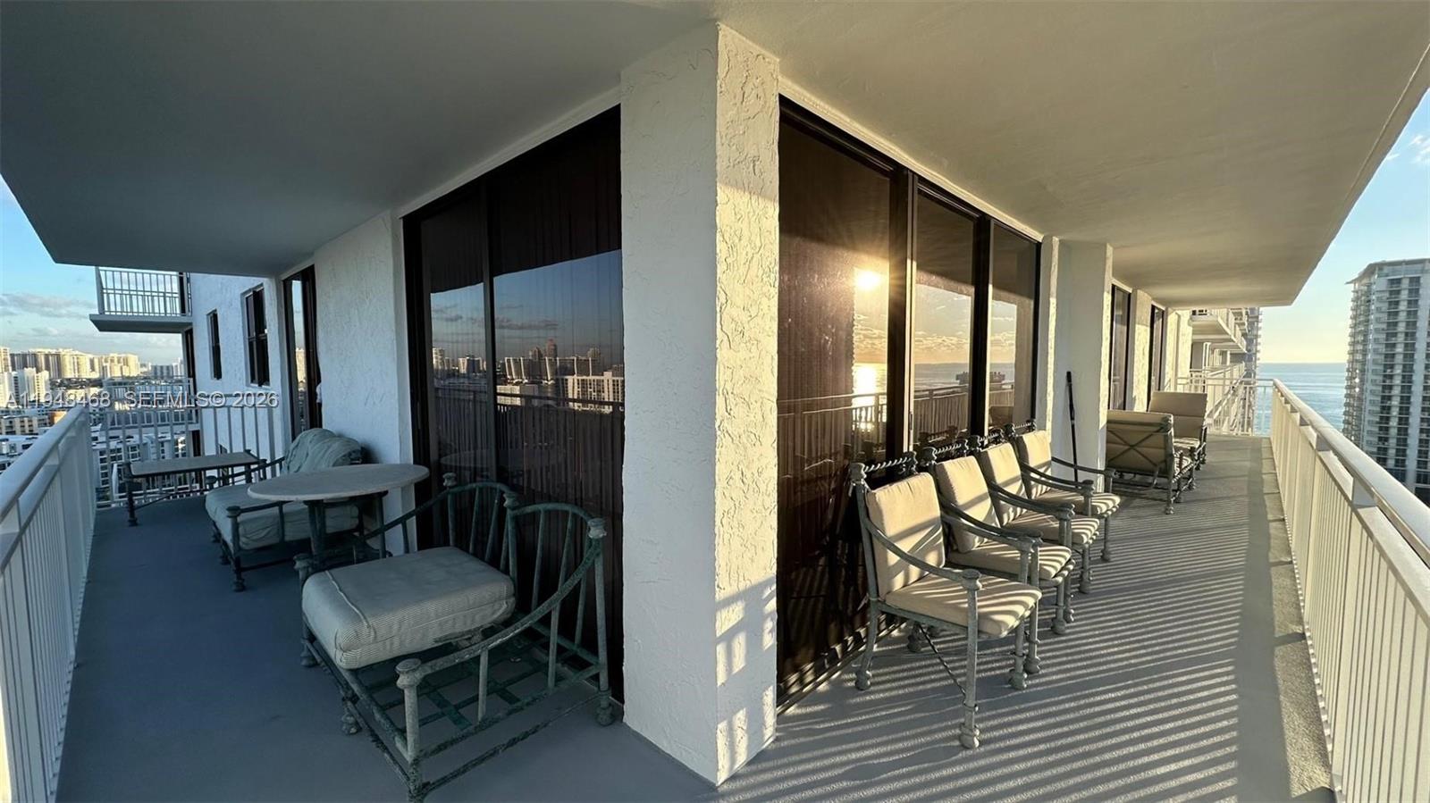 WINSTON TOWERS 600 CONDO - Residential