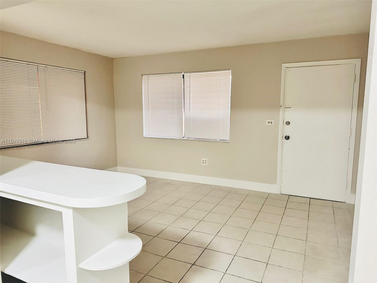 CENTRAL PARK - Residential Lease