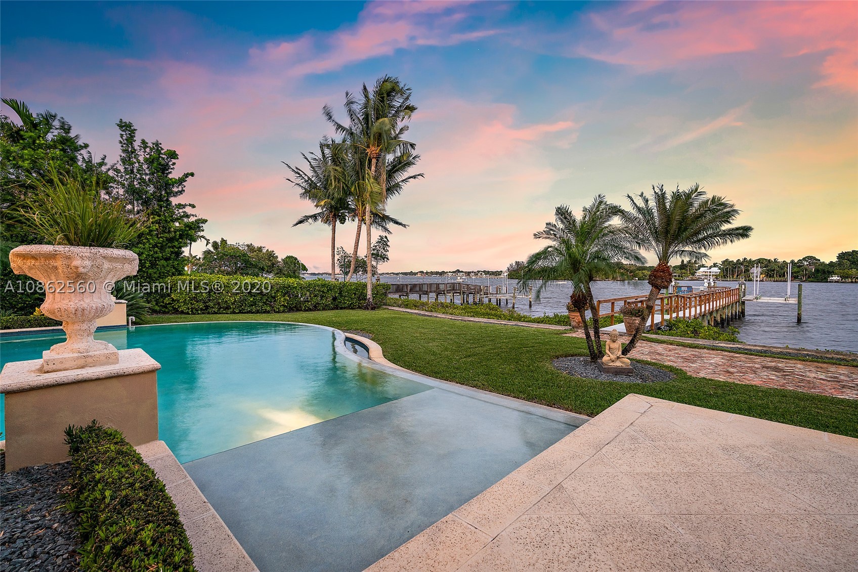 Pennock Point - Residential