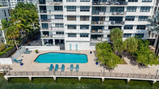 THE BELMONT CONDO - Residential