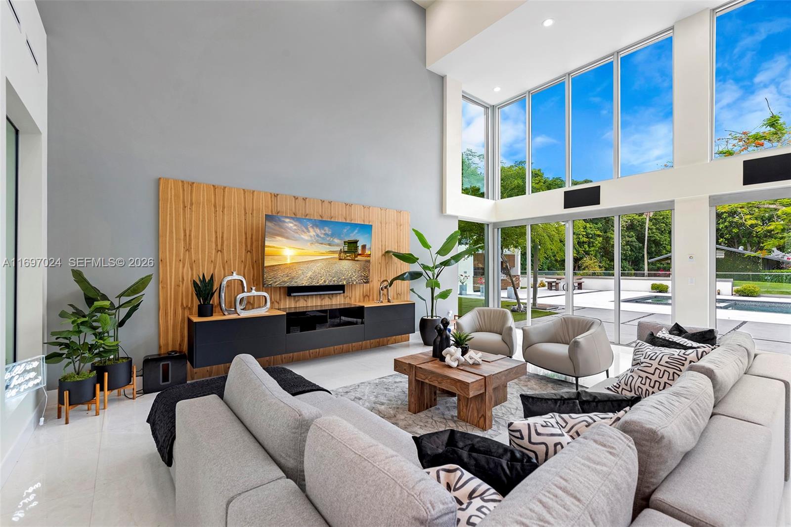 EVERGLADE SUGAR & LAND CO - Residential