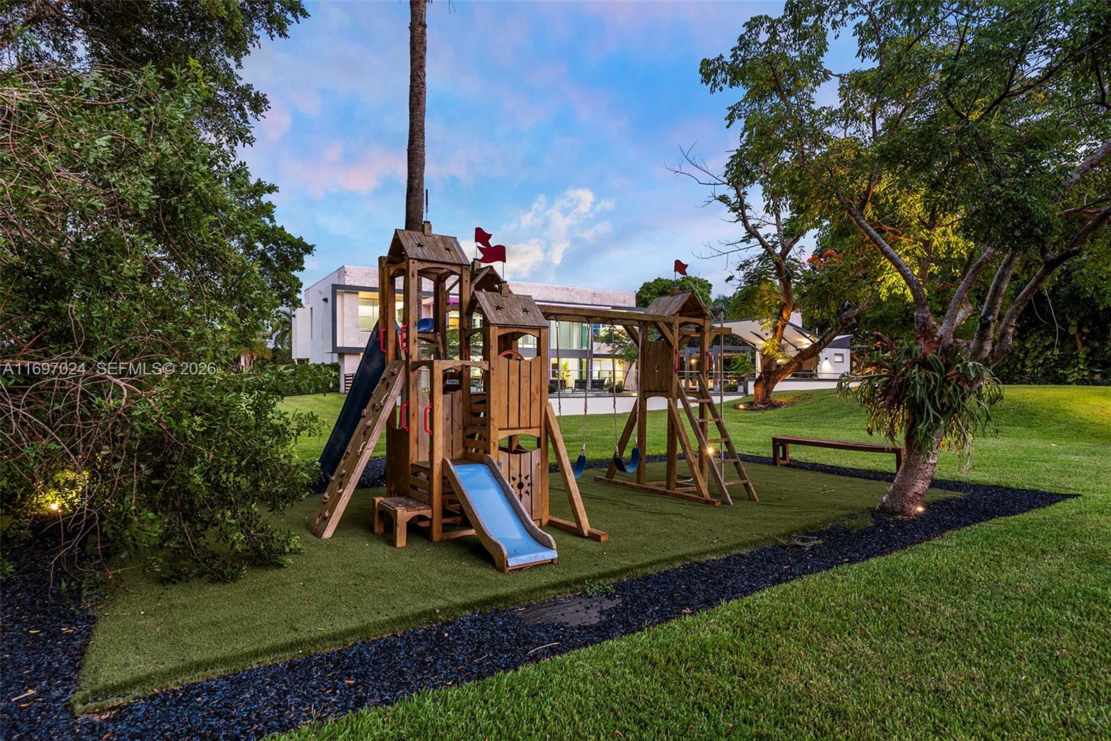 EVERGLADE SUGAR & LAND CO - Residential