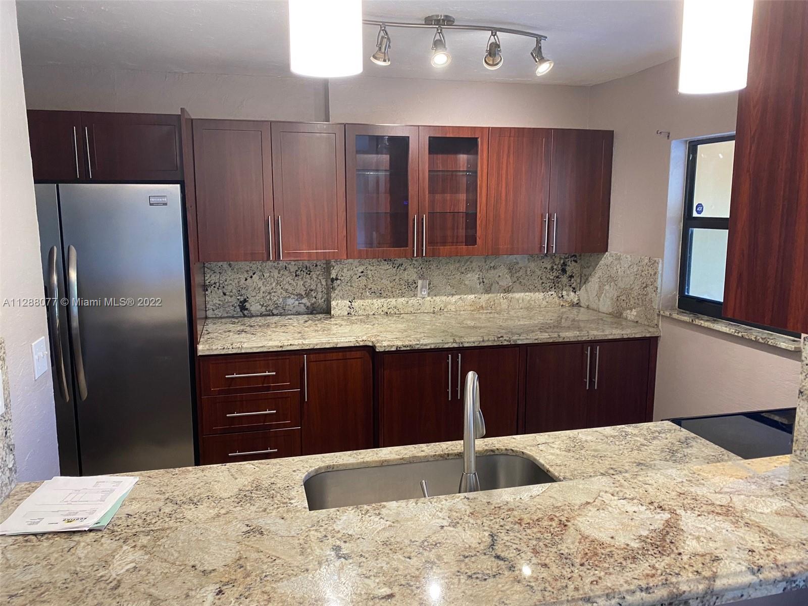 MIAMI LAKES LOCH LOMOND E - Residential Lease